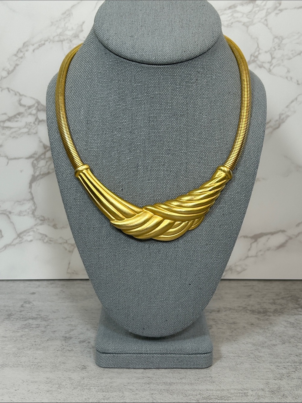 Vintage Don Lin Gold Twisted Collar Necklace - Women Jewelry